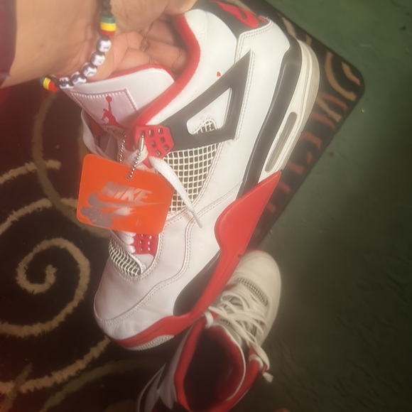 Jordan 4 air jordan retro oh fire red basically brand new - Picture 7 of 11